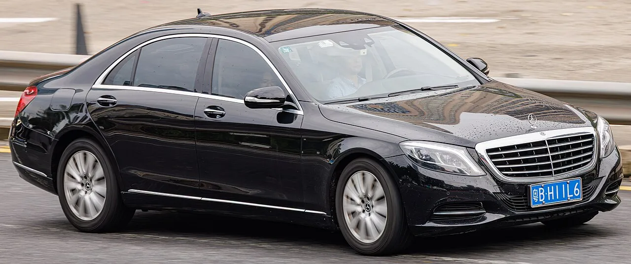 Mercedes-Benz S-Class model reference photo; not the listed vehicle